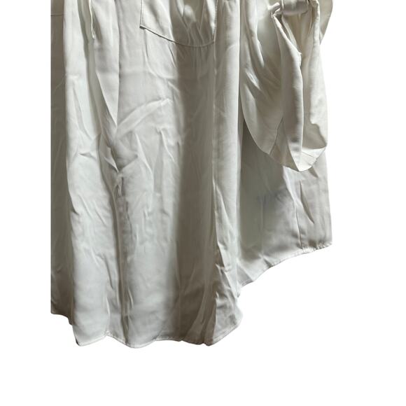 Torrid White Harper Long Sleeve Blouse - Size 3 - Picture 6 of 7